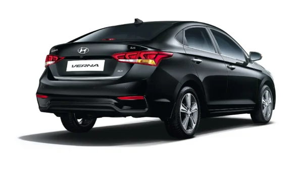 Hyundai- Verna E (Petrol/Diesel) - Image 2